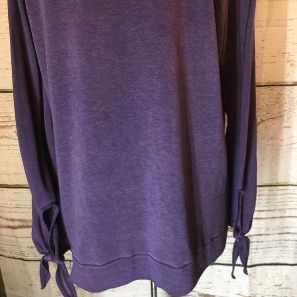 TIE SLEEVE “EST 1945” brand top - Picture 6 of 6